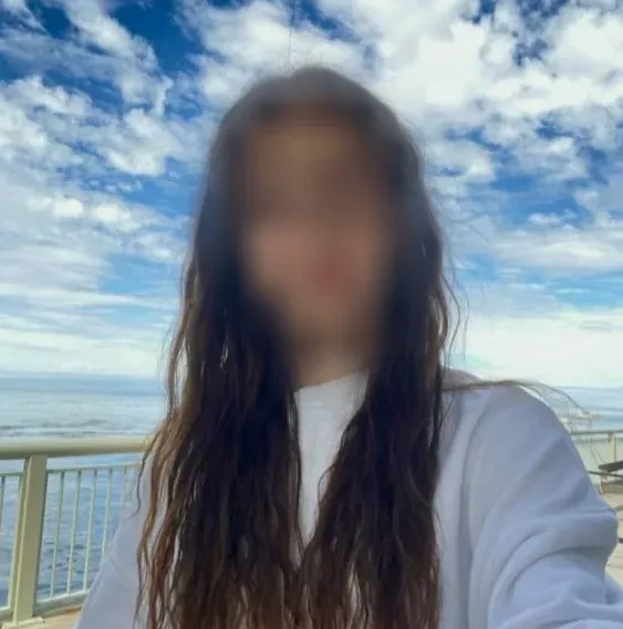 Amanda, 27