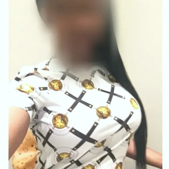 Clara, 36