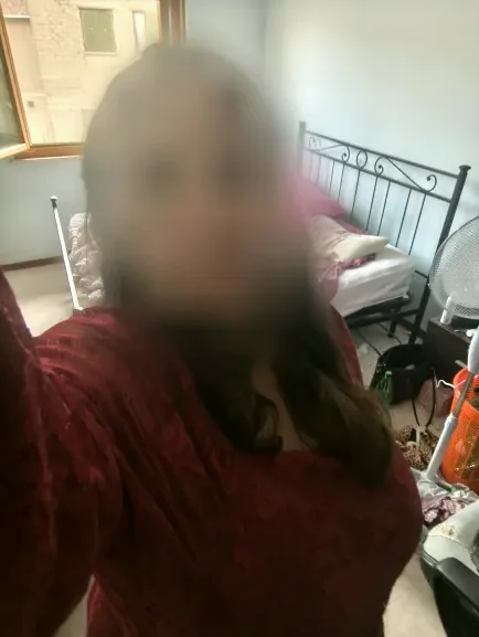 Clara, 32