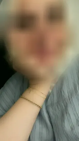 Ellen, 36