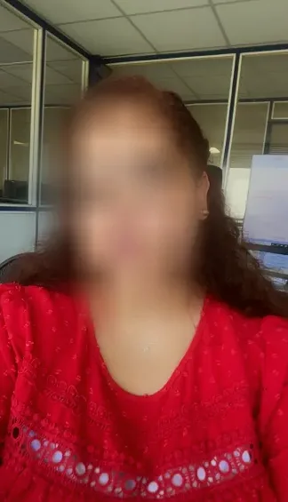 Emilie, 40
