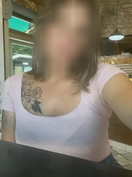 Emma, 40