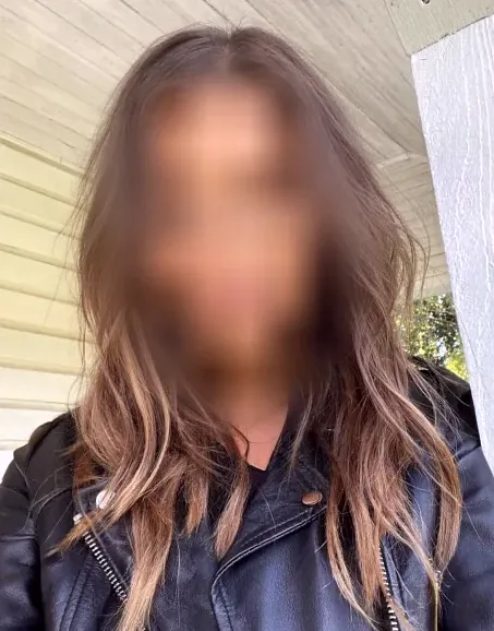 Katja, 32
