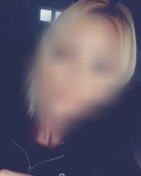 Lejla, 25