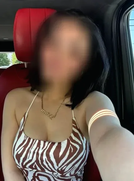 Lejla, 27